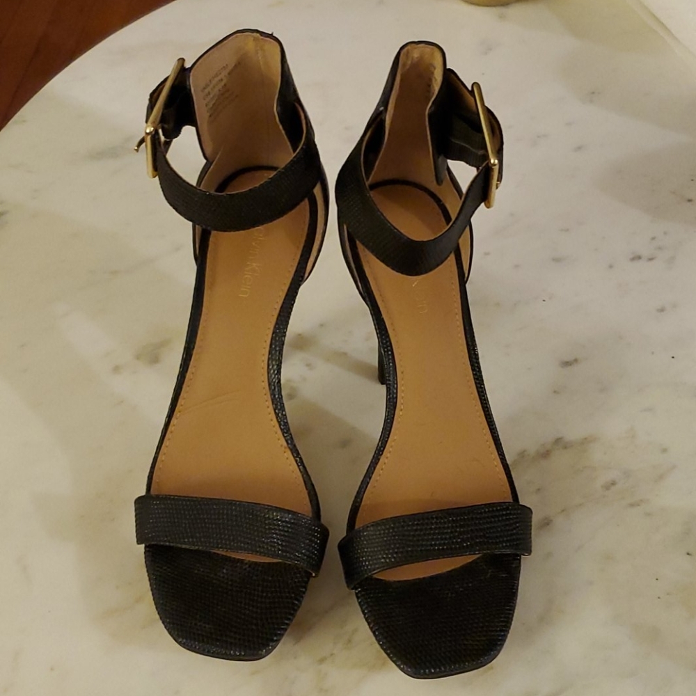Calvin Klein Pumps